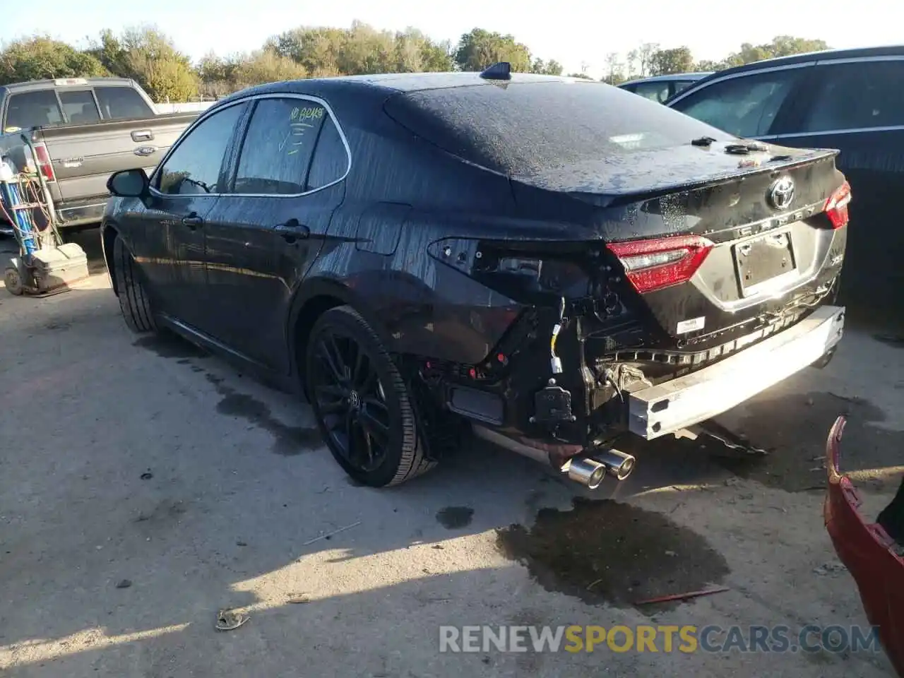 3 Photograph of a damaged car 4T1K61AK4MU514697 TOYOTA CAMRY 2021