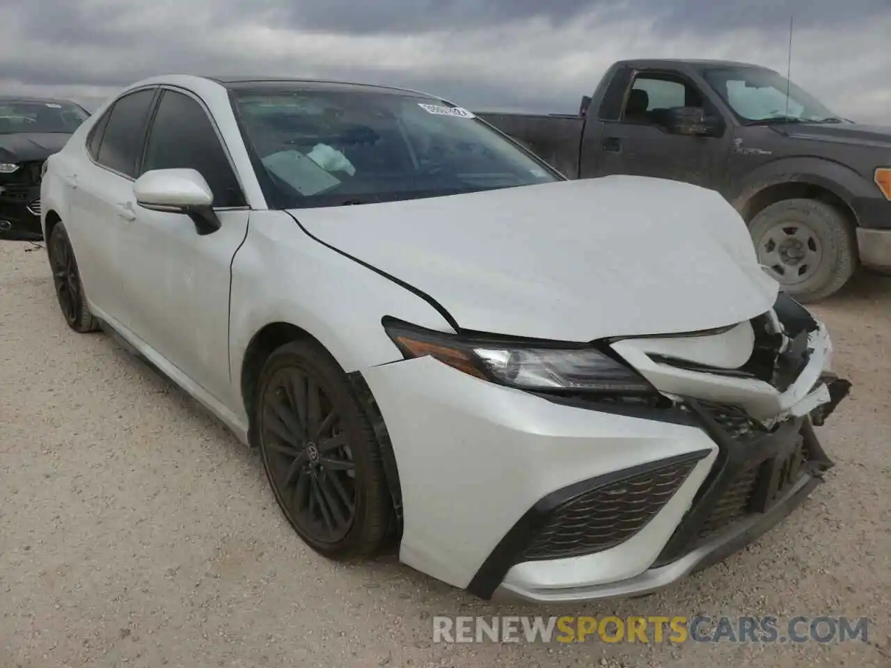 1 Photograph of a damaged car 4T1K61AK4MU538823 TOYOTA CAMRY 2021