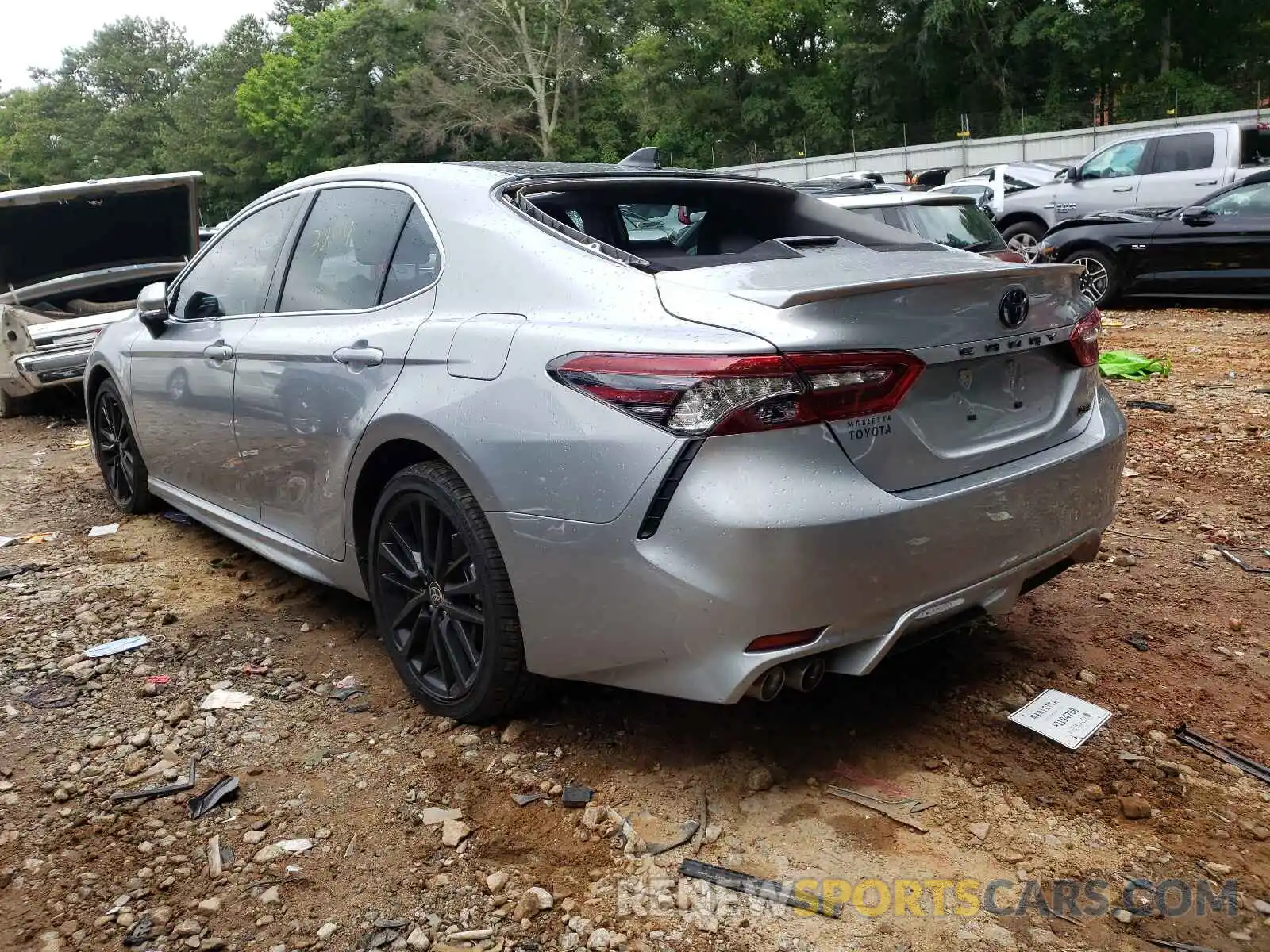 3 Photograph of a damaged car 4T1K61AK4MU539681 TOYOTA CAMRY 2021