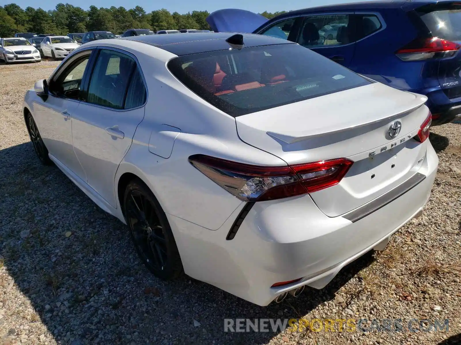 3 Photograph of a damaged car 4T1K61AK4MU606408 TOYOTA CAMRY 2021