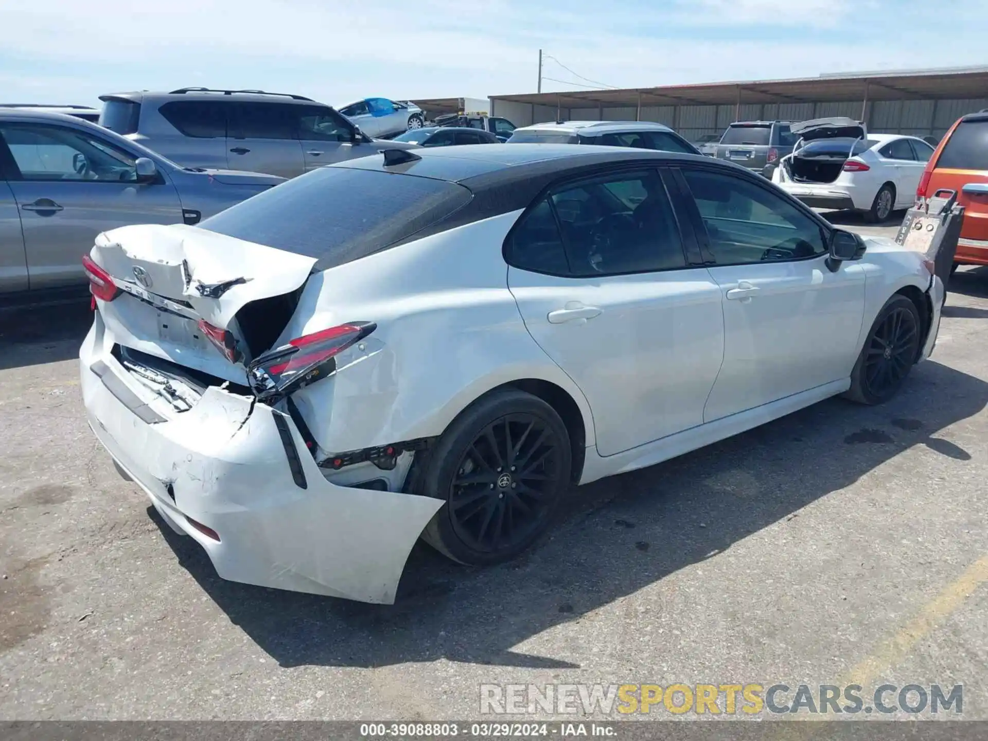 4 Photograph of a damaged car 4T1K61AK5MU469785 TOYOTA CAMRY 2021