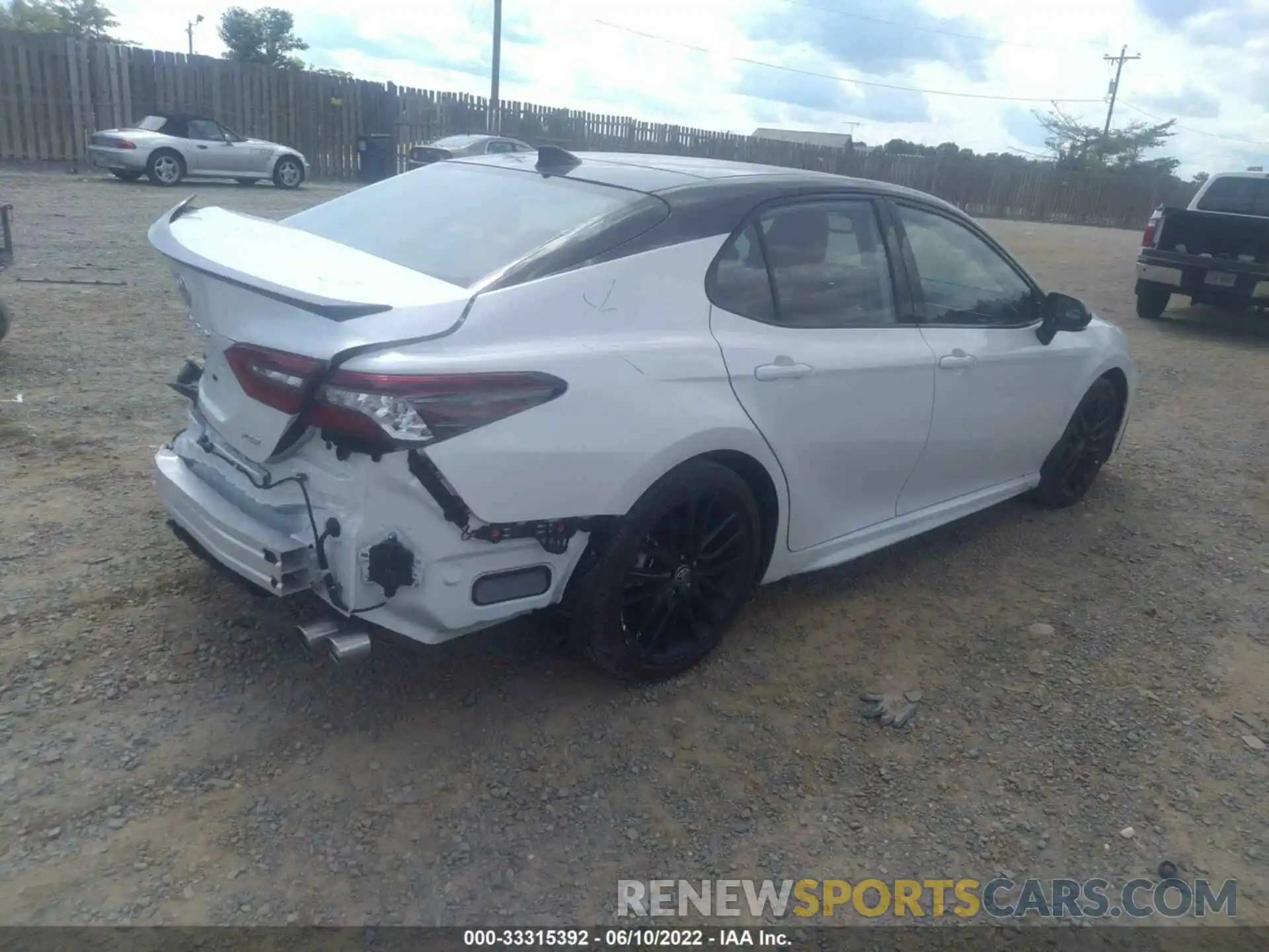 4 Photograph of a damaged car 4T1K61AK5MU496825 TOYOTA CAMRY 2021