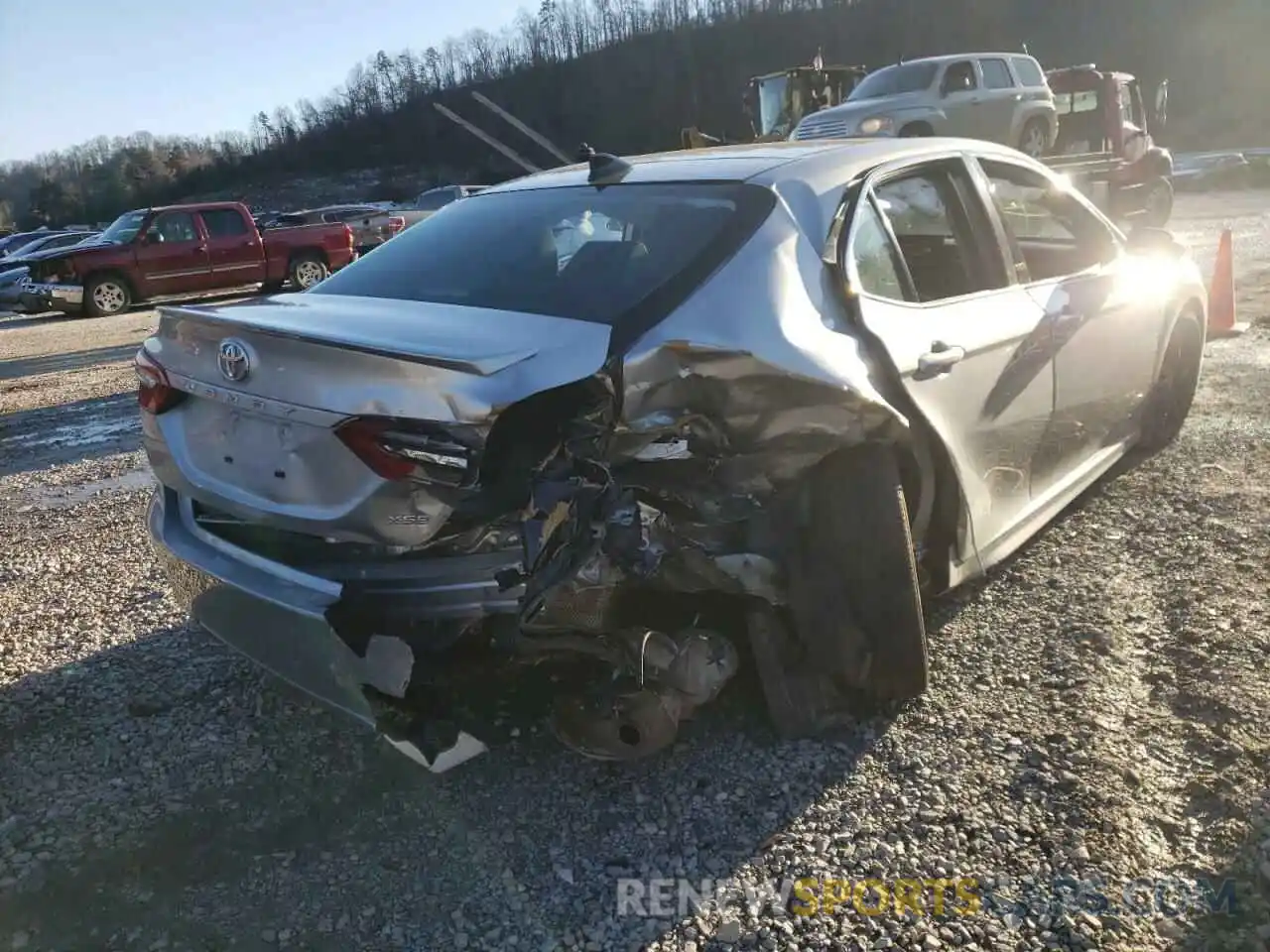 4 Photograph of a damaged car 4T1K61AK5MU513753 TOYOTA CAMRY 2021