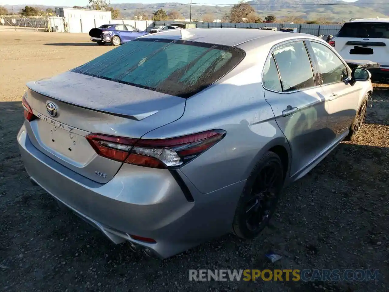 4 Photograph of a damaged car 4T1K61AK5MU534084 TOYOTA CAMRY 2021