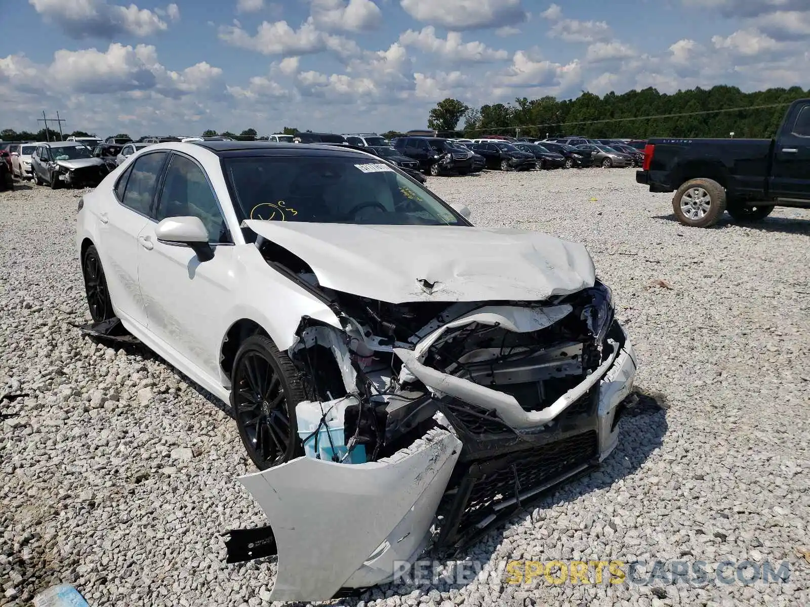 1 Photograph of a damaged car 4T1K61AK5MU574021 TOYOTA CAMRY 2021