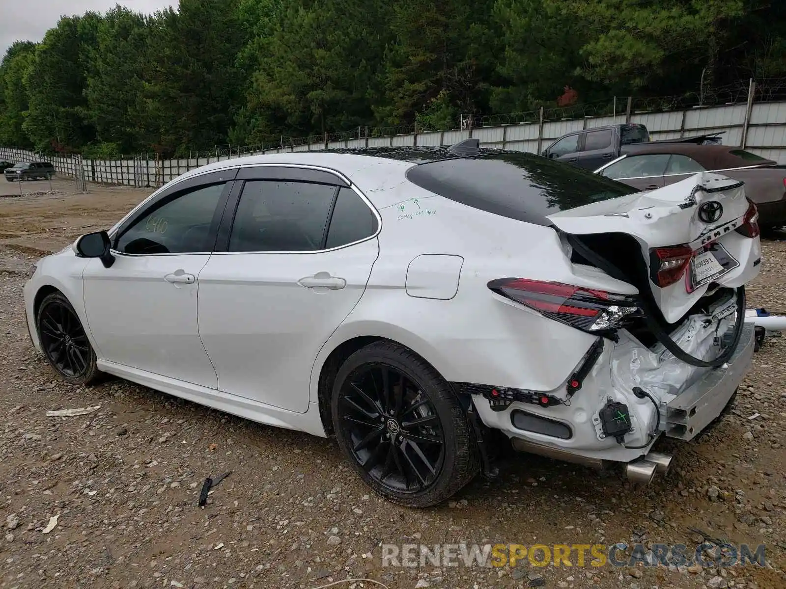 3 Photograph of a damaged car 4T1K61AK5MU577209 TOYOTA CAMRY 2021