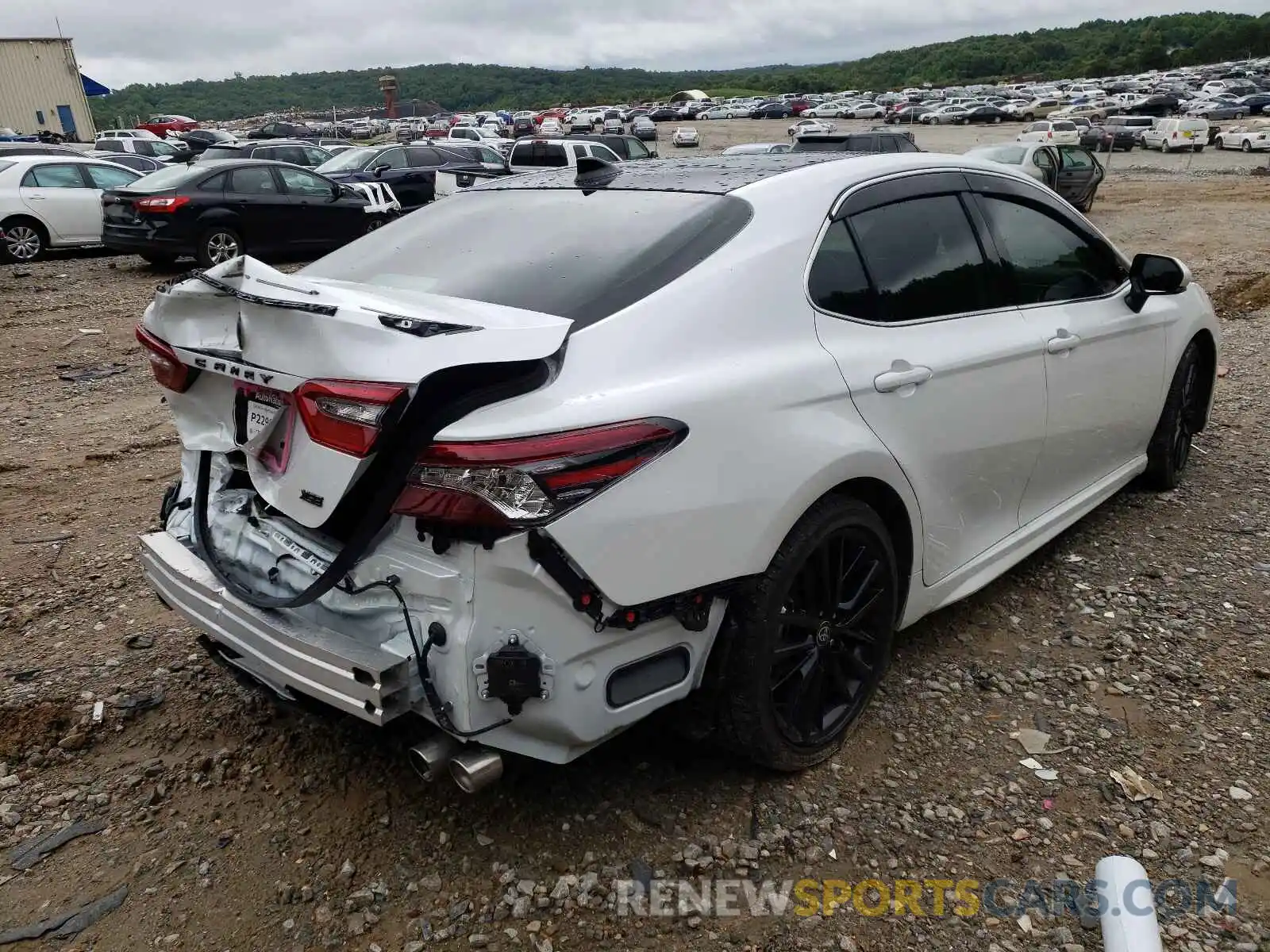 4 Photograph of a damaged car 4T1K61AK5MU577209 TOYOTA CAMRY 2021