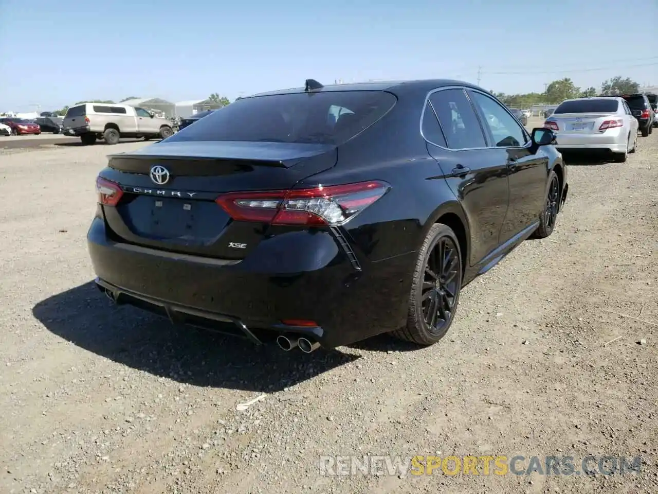 4 Photograph of a damaged car 4T1K61AK5MU592423 TOYOTA CAMRY 2021