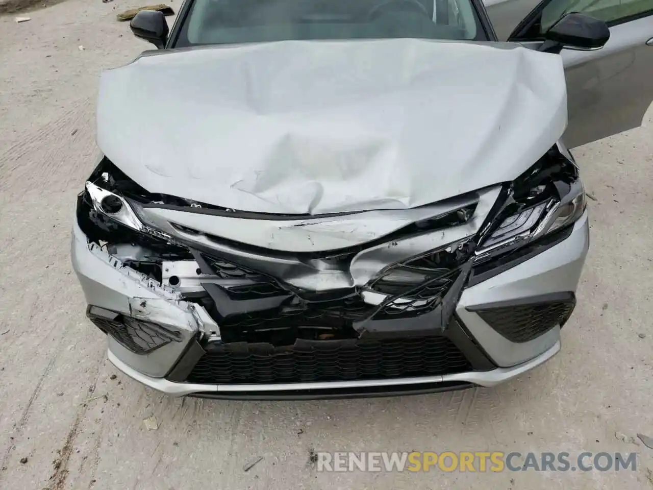 7 Photograph of a damaged car 4T1K61AK6MU418795 TOYOTA CAMRY 2021