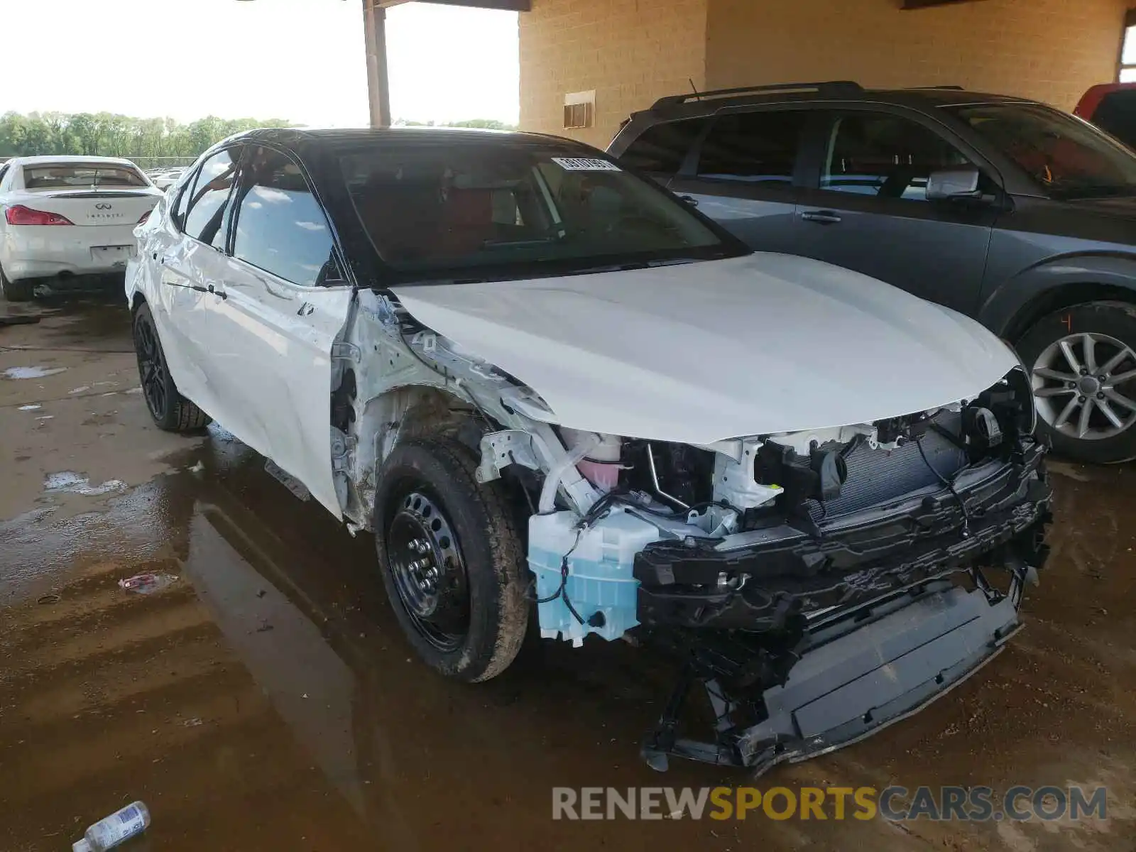 1 Photograph of a damaged car 4T1K61AK6MU421874 TOYOTA CAMRY 2021