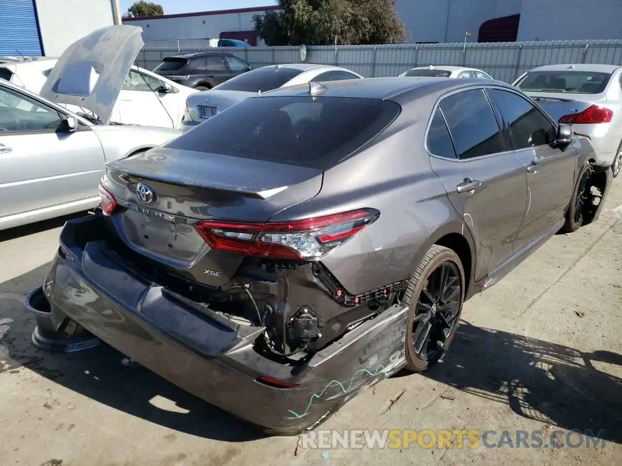 4 Photograph of a damaged car 4T1K61AK6MU422751 TOYOTA CAMRY 2021