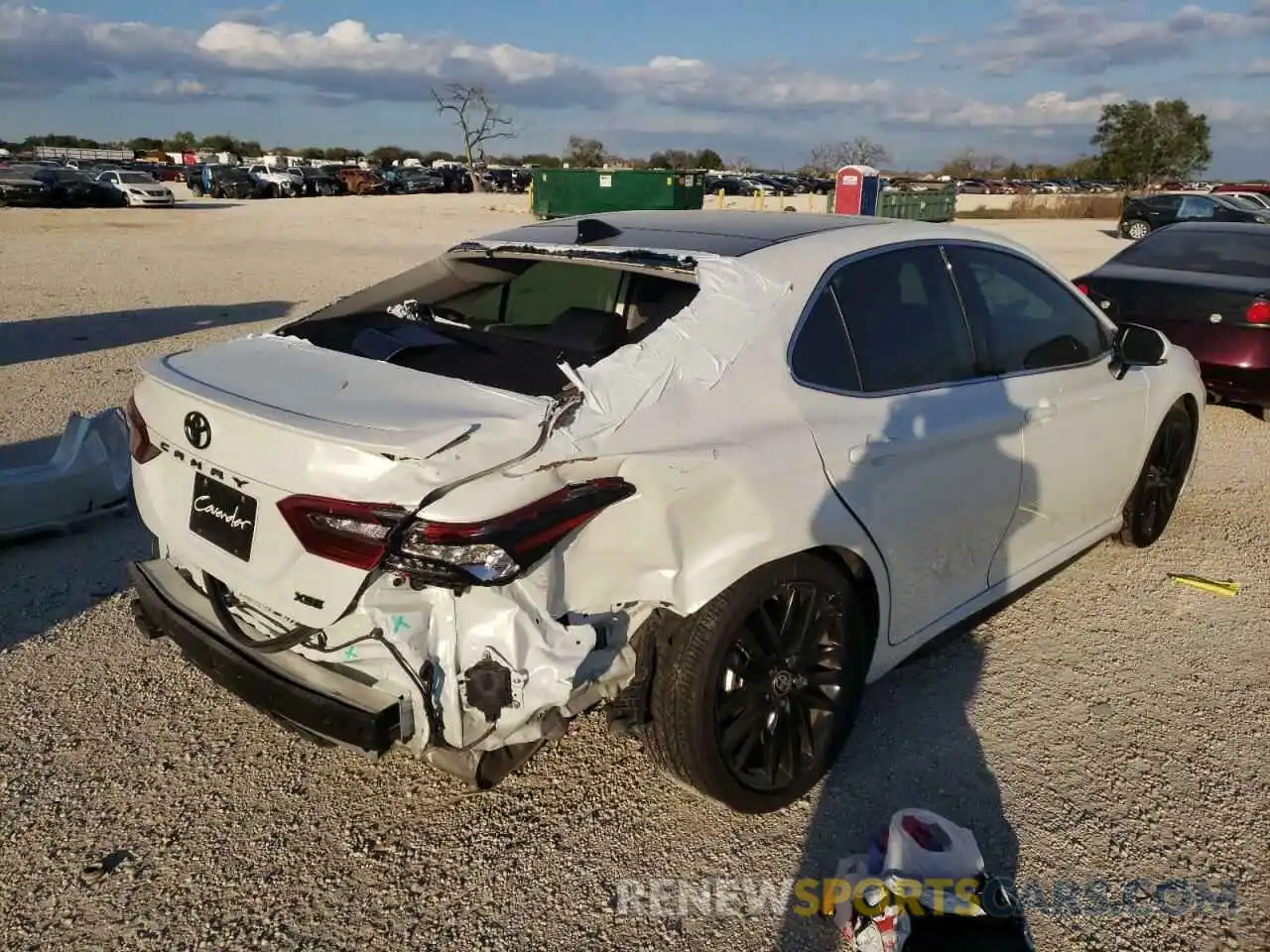 4 Photograph of a damaged car 4T1K61AK6MU424466 TOYOTA CAMRY 2021