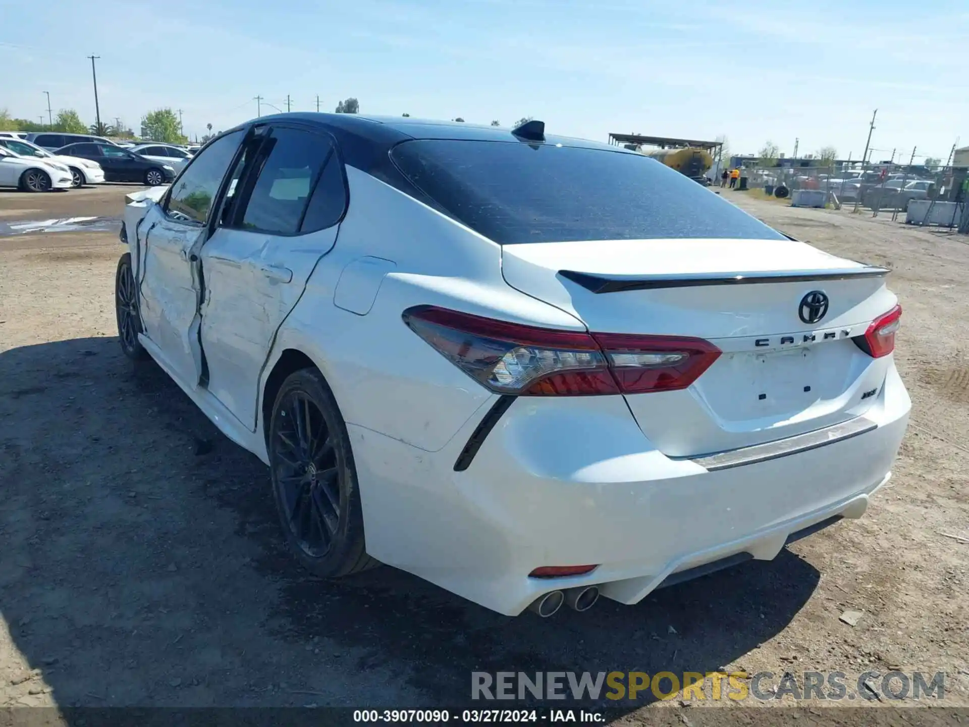 3 Photograph of a damaged car 4T1K61AK6MU433233 TOYOTA CAMRY 2021