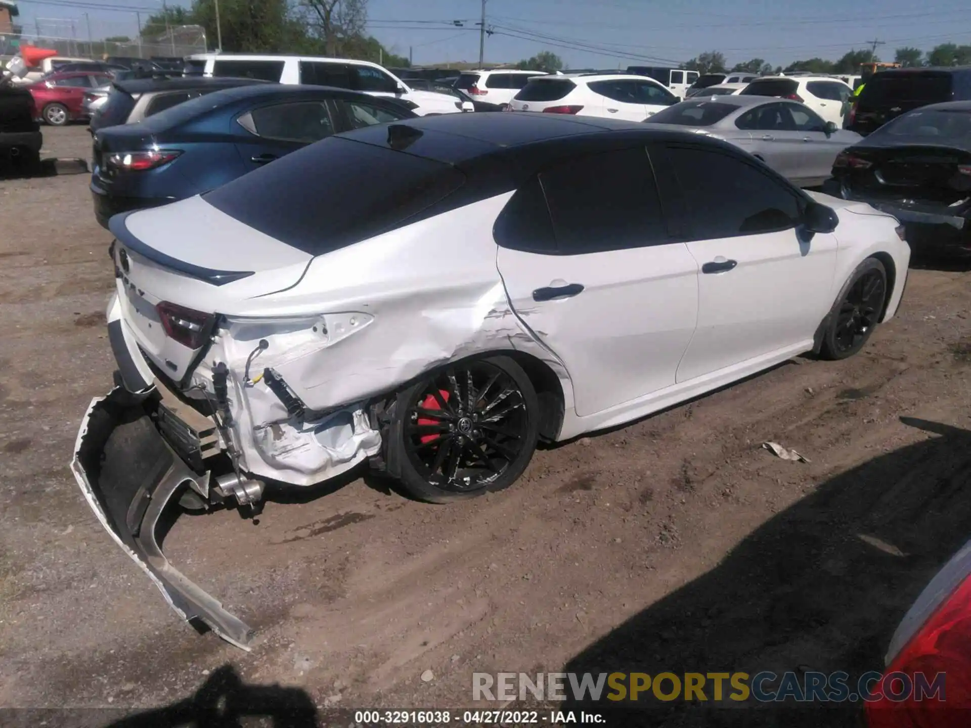 4 Photograph of a damaged car 4T1K61AK6MU443728 TOYOTA CAMRY 2021