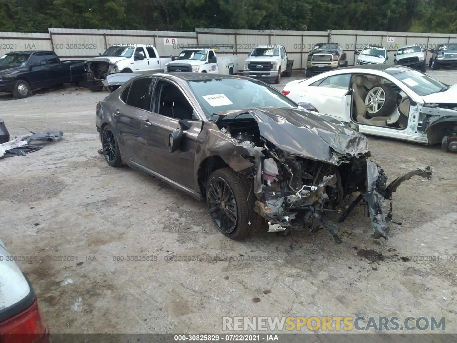 1 Photograph of a damaged car 4T1K61AK6MU443843 TOYOTA CAMRY 2021