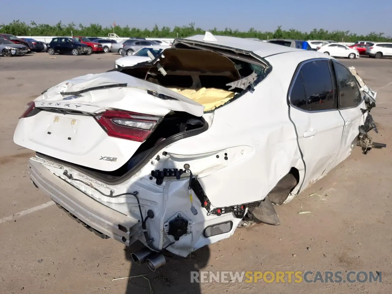 4 Photograph of a damaged car 4T1K61AK6MU452168 TOYOTA CAMRY 2021