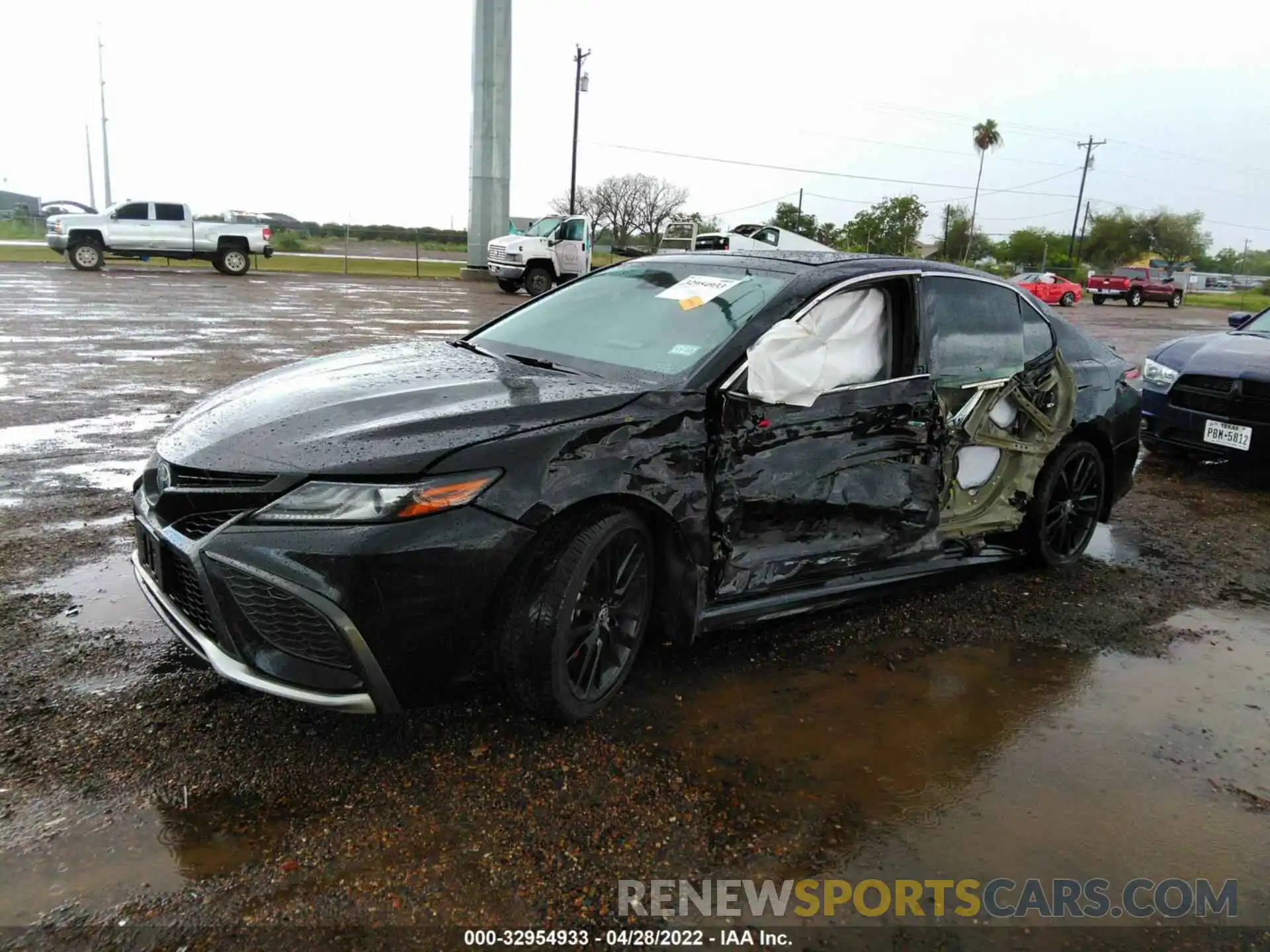 2 Photograph of a damaged car 4T1K61AK6MU517083 TOYOTA CAMRY 2021