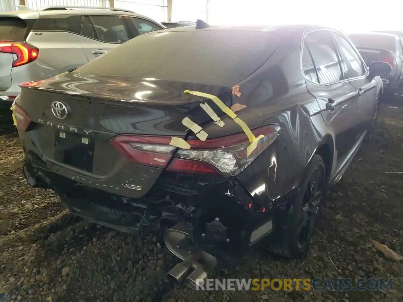 4 Photograph of a damaged car 4T1K61AK6MU526270 TOYOTA CAMRY 2021