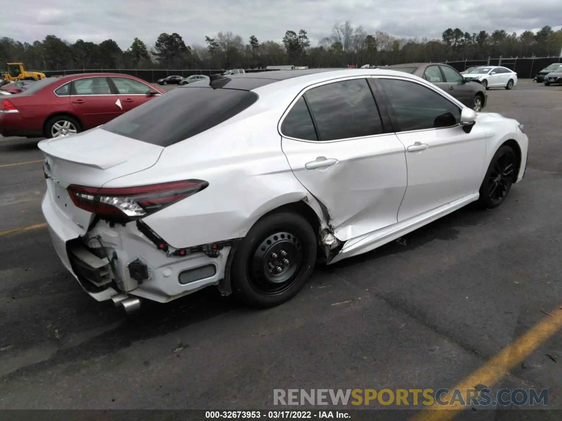 4 Photograph of a damaged car 4T1K61AK6MU566722 TOYOTA CAMRY 2021