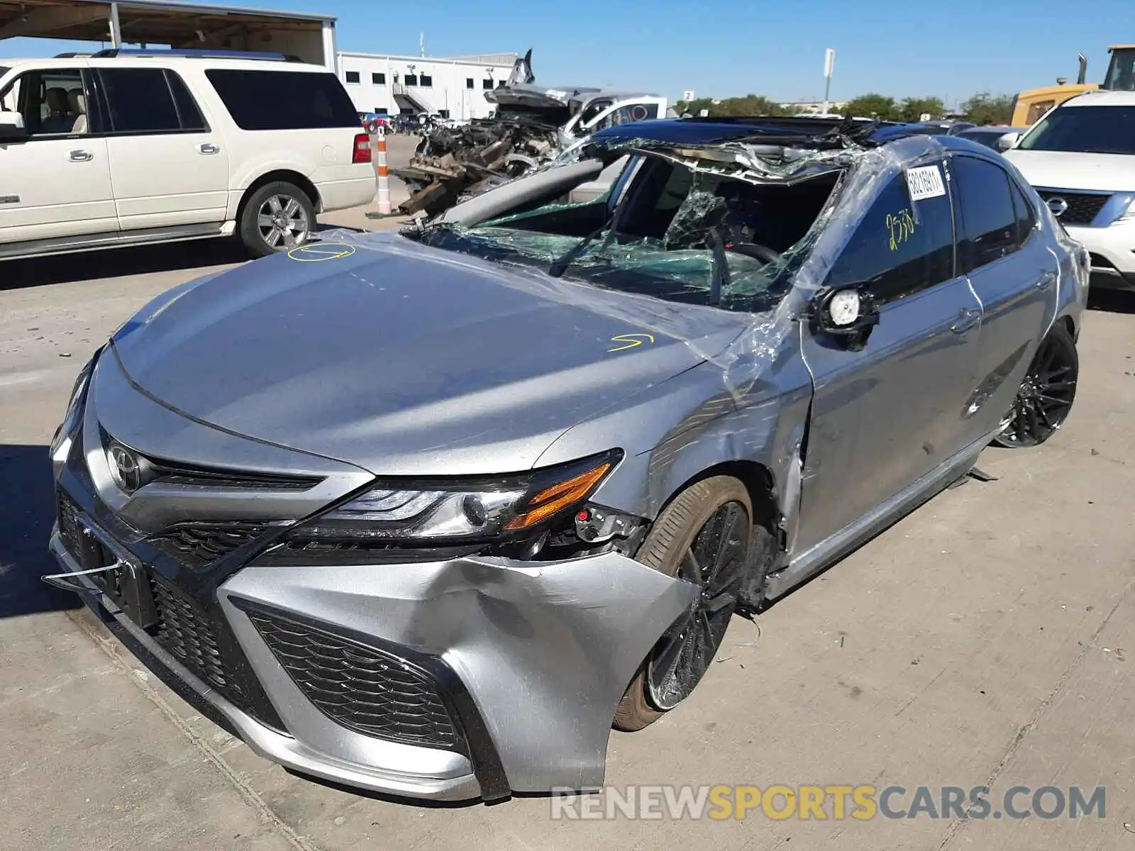 2 Photograph of a damaged car 4T1K61AK6MU604692 TOYOTA CAMRY 2021