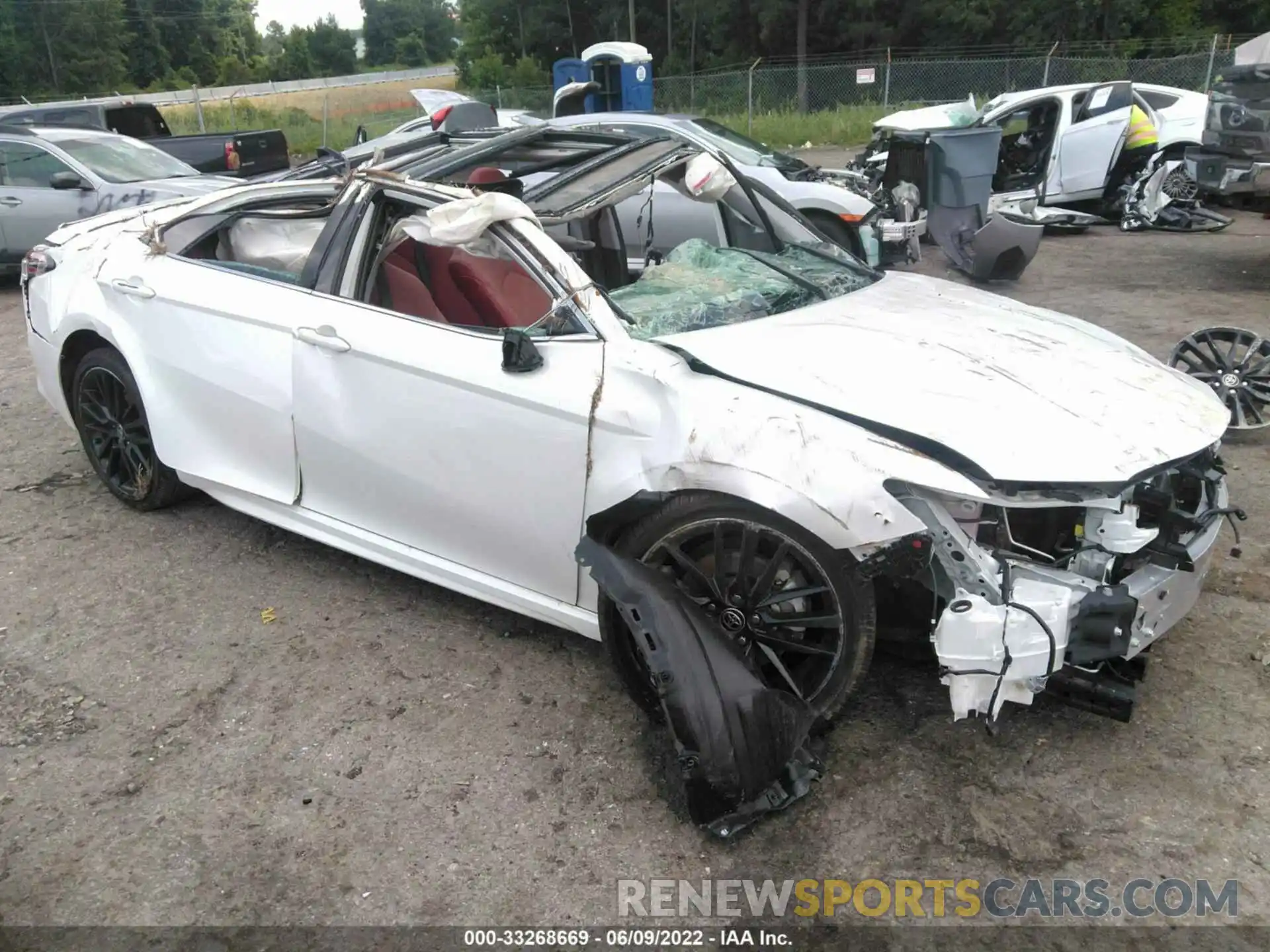 1 Photograph of a damaged car 4T1K61AK6MU615076 TOYOTA CAMRY 2021