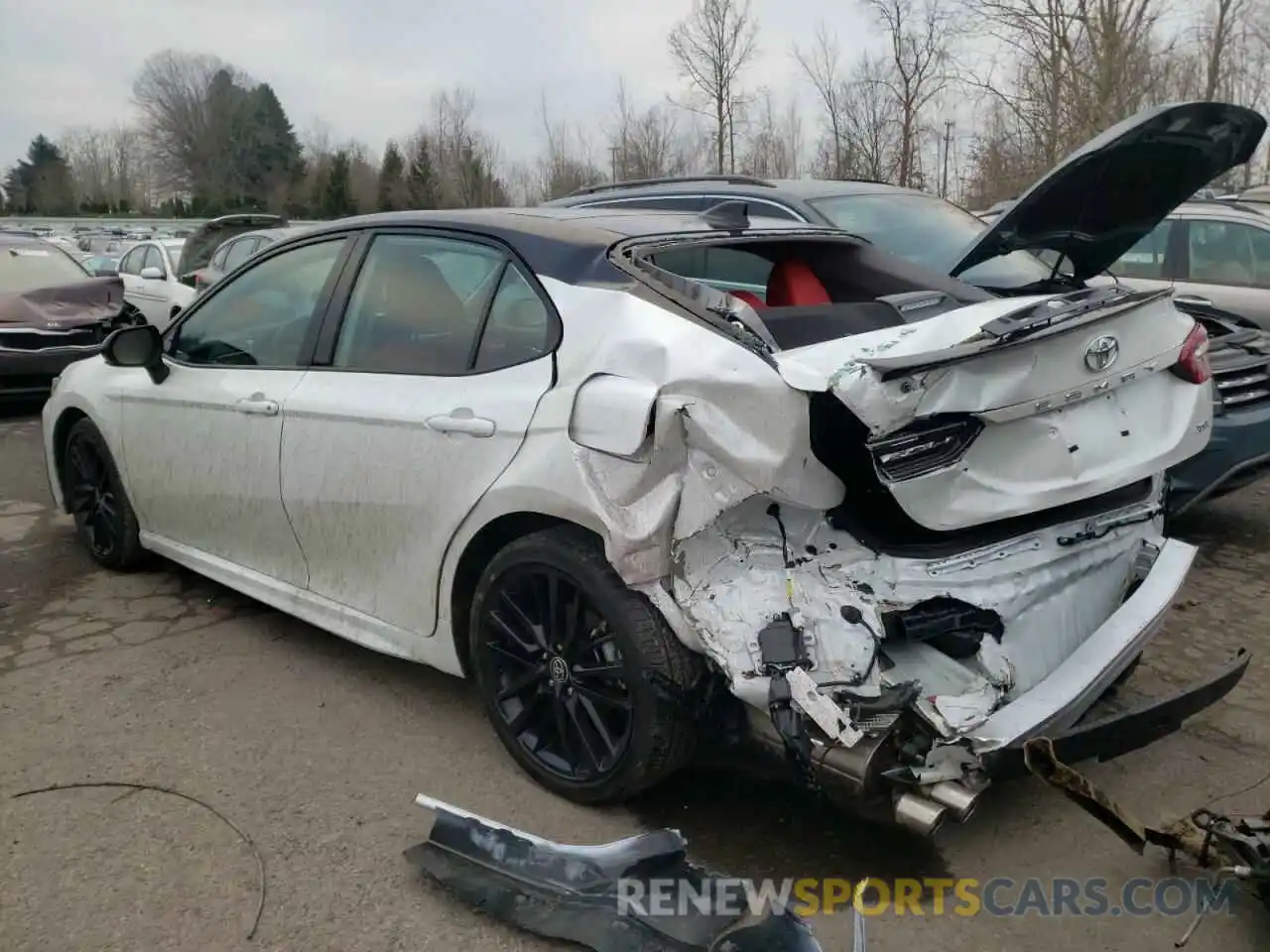 3 Photograph of a damaged car 4T1K61AK7MU413637 TOYOTA CAMRY 2021