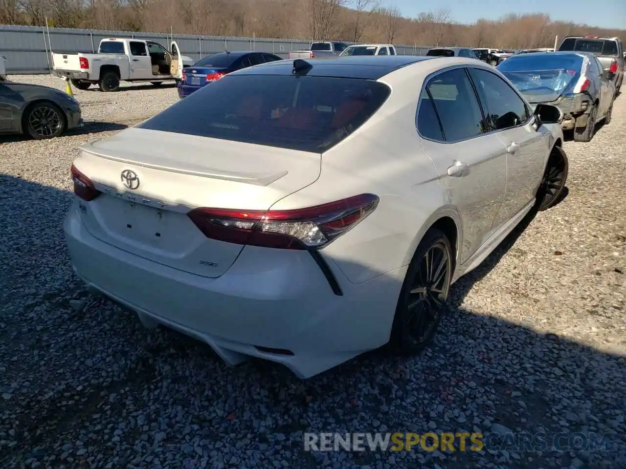 4 Photograph of a damaged car 4T1K61AK7MU418790 TOYOTA CAMRY 2021