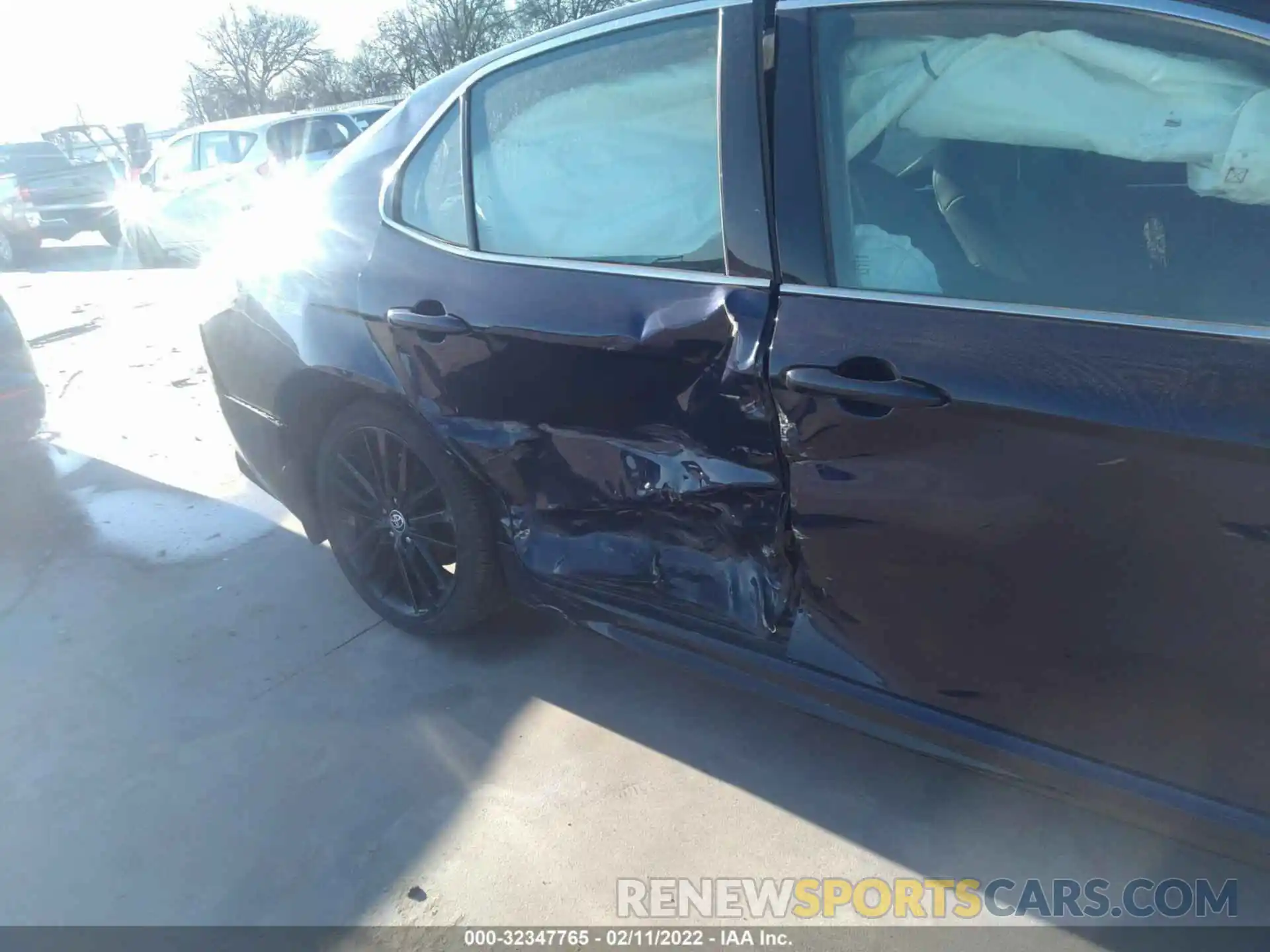 6 Photograph of a damaged car 4T1K61AK7MU425982 TOYOTA CAMRY 2021