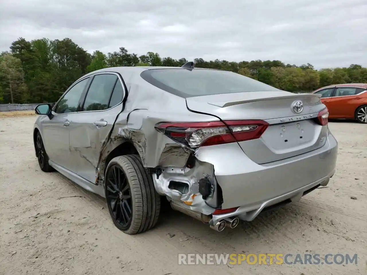 3 Photograph of a damaged car 4T1K61AK7MU446170 TOYOTA CAMRY 2021