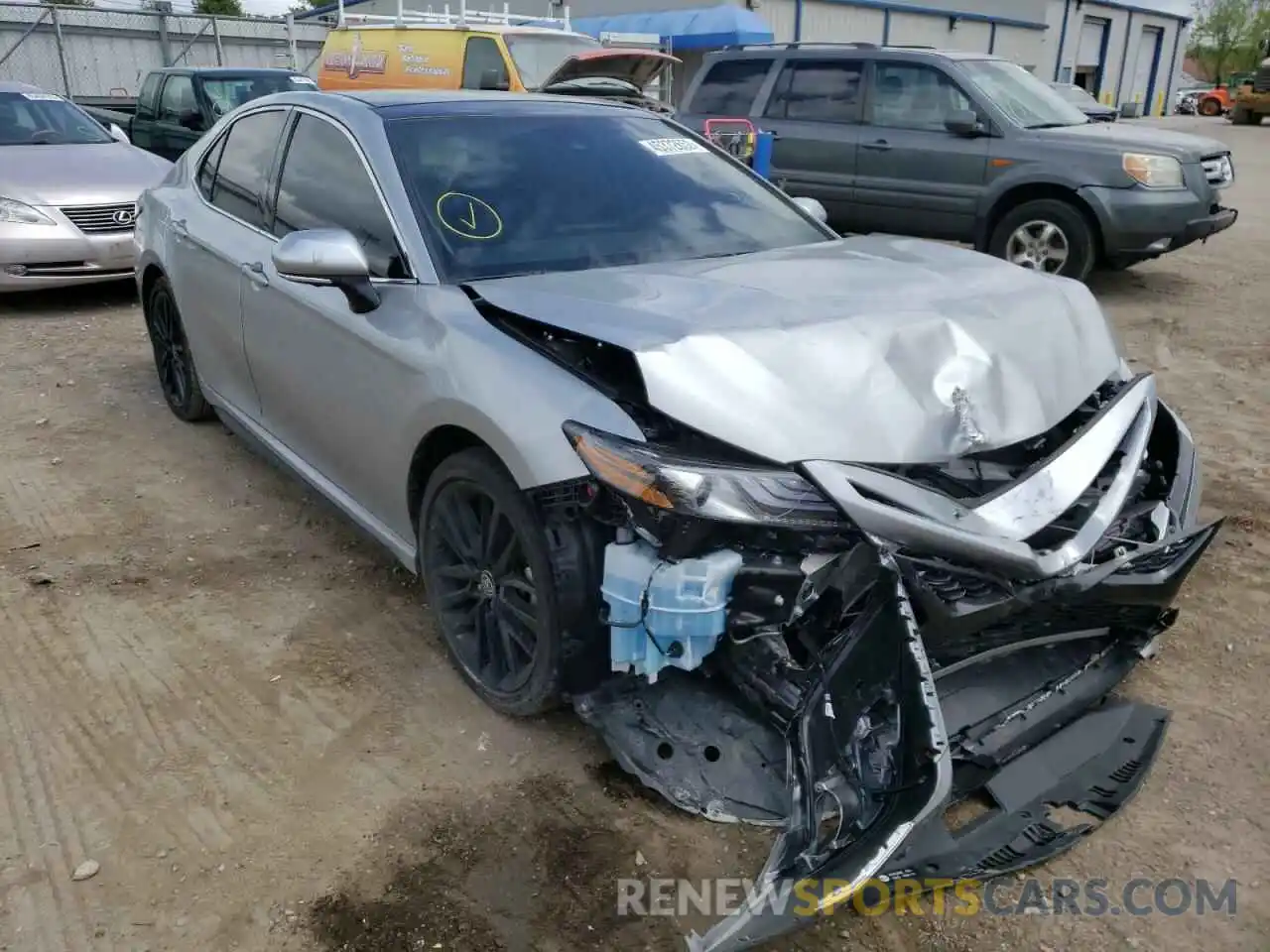 1 Photograph of a damaged car 4T1K61AK7MU453717 TOYOTA CAMRY 2021