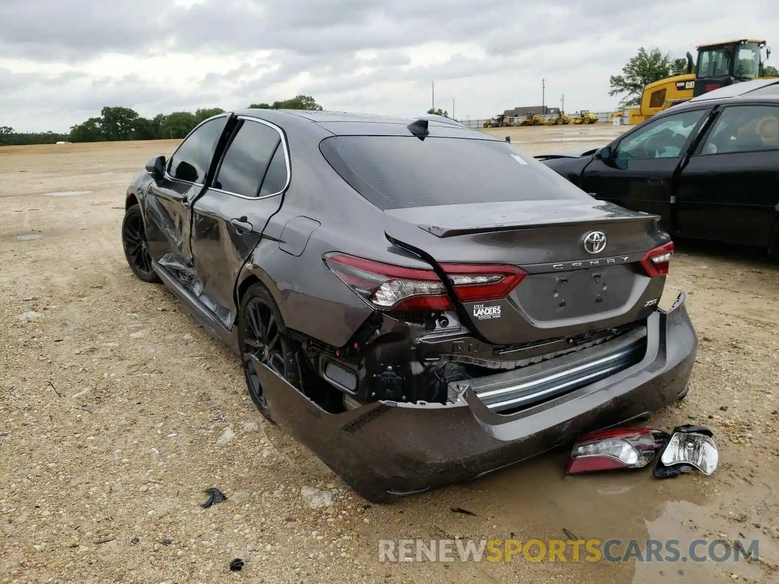 3 Photograph of a damaged car 4T1K61AK7MU550917 TOYOTA CAMRY 2021