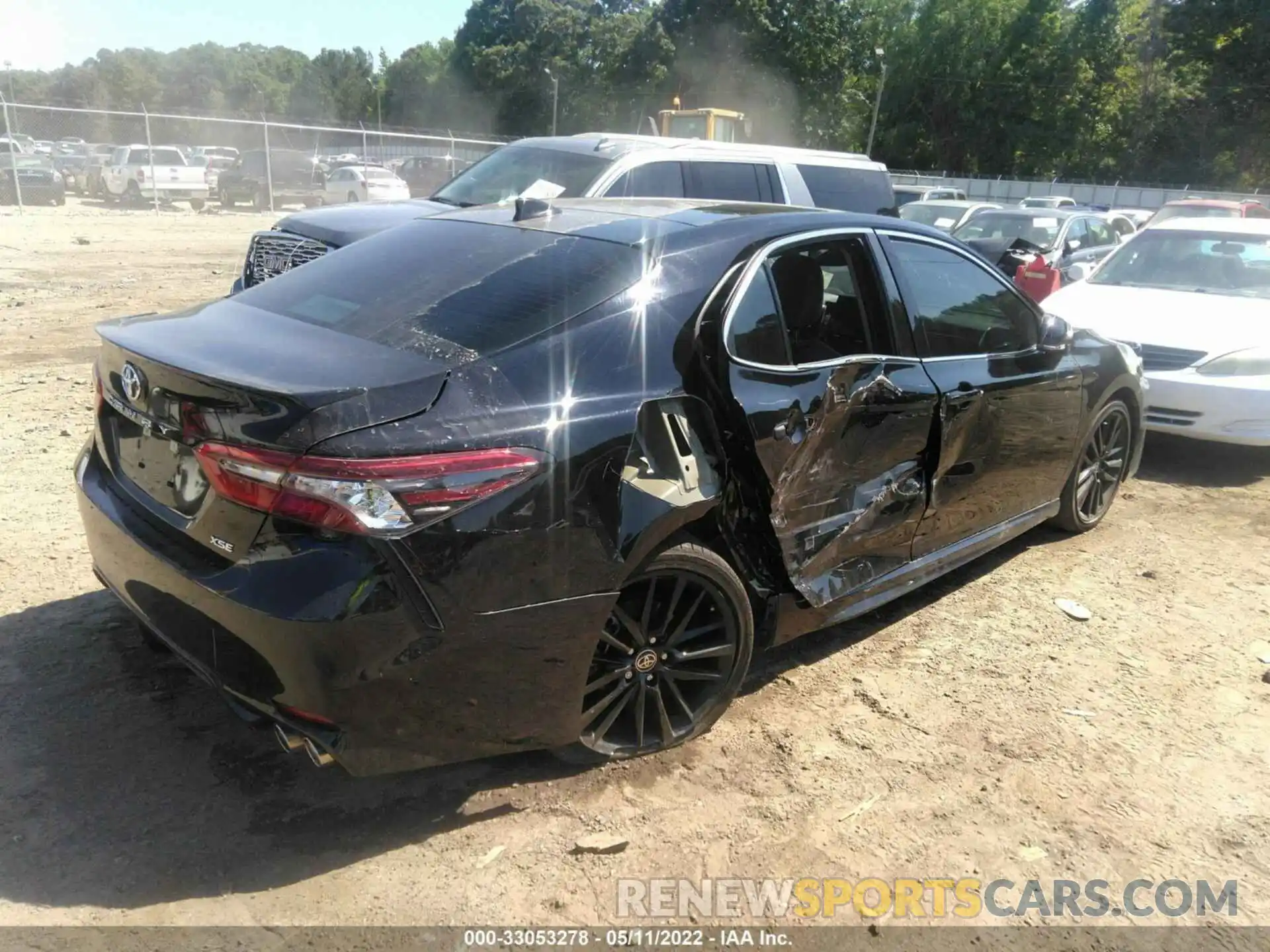 4 Photograph of a damaged car 4T1K61AK7MU573730 TOYOTA CAMRY 2021