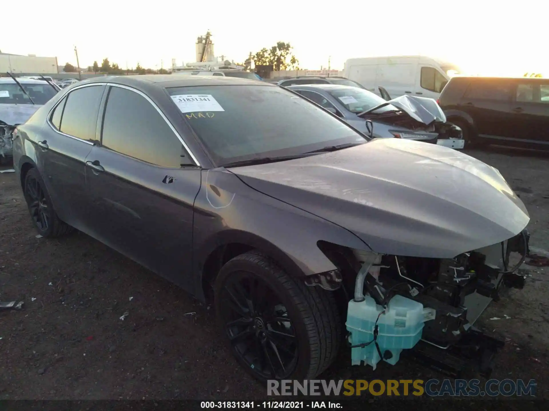 1 Photograph of a damaged car 4T1K61AK7MU583318 TOYOTA CAMRY 2021