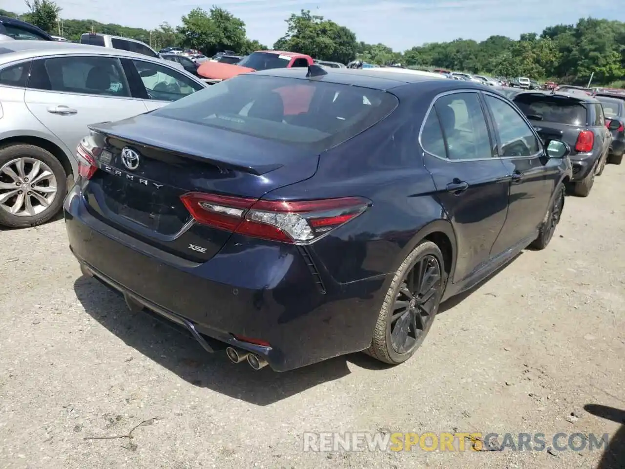 4 Photograph of a damaged car 4T1K61AK7MU590057 TOYOTA CAMRY 2021