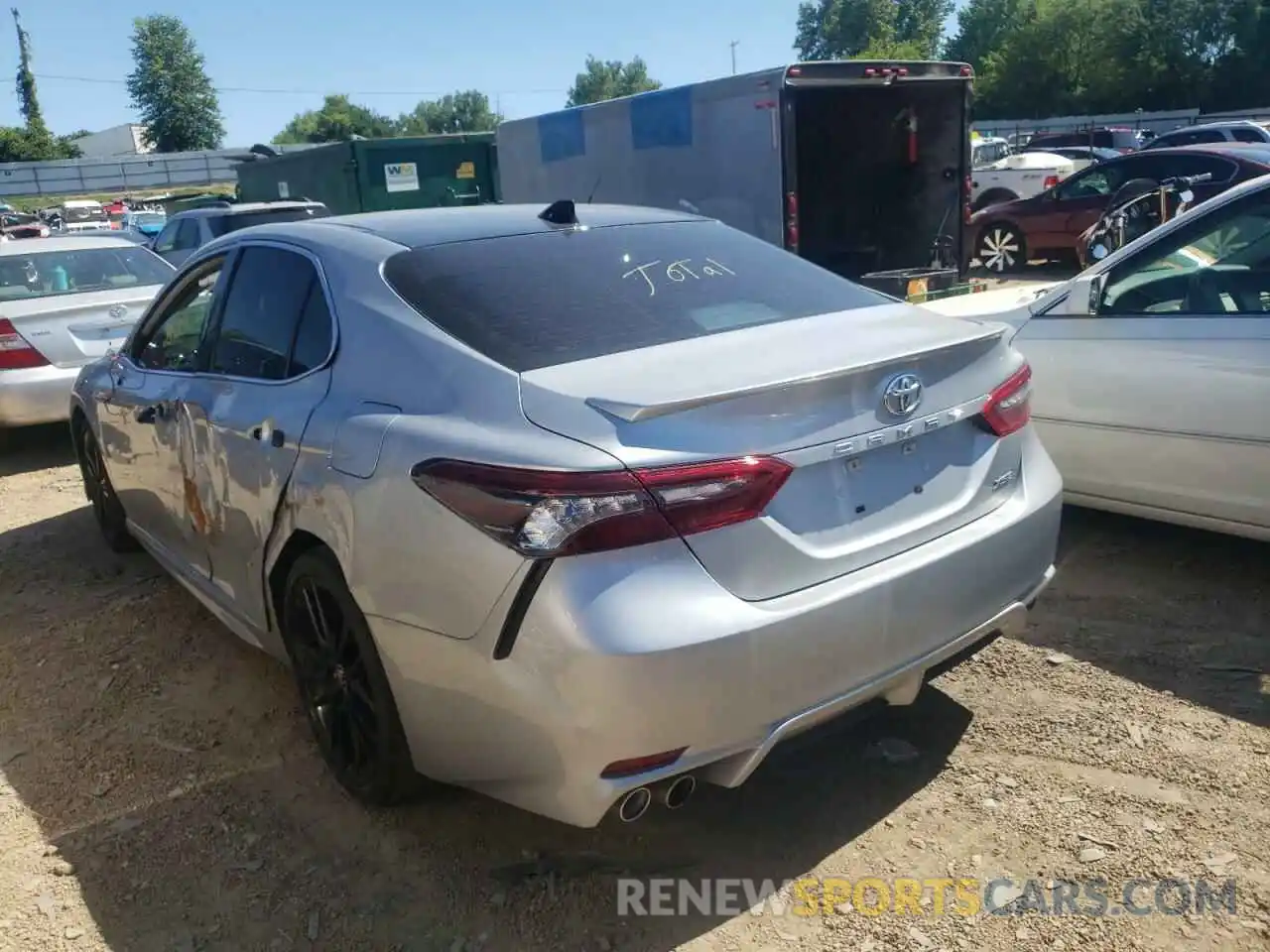 3 Photograph of a damaged car 4T1K61AK8MU407300 TOYOTA CAMRY 2021