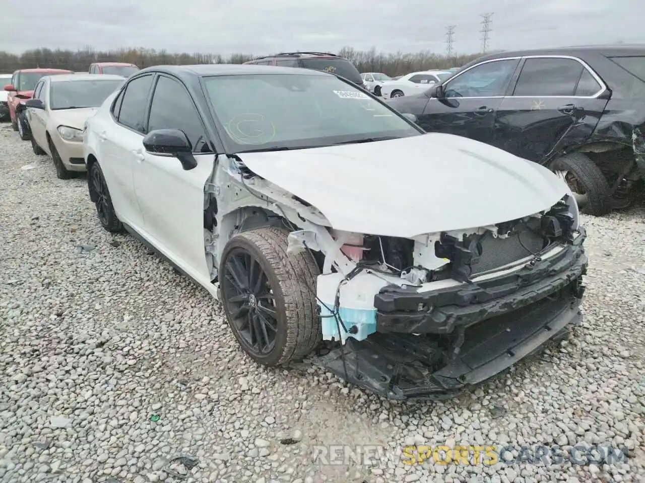 1 Photograph of a damaged car 4T1K61AK8MU425053 TOYOTA CAMRY 2021