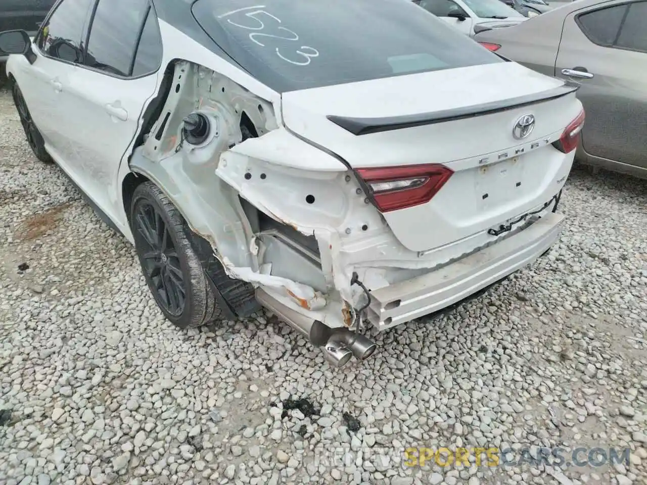 9 Photograph of a damaged car 4T1K61AK8MU425053 TOYOTA CAMRY 2021