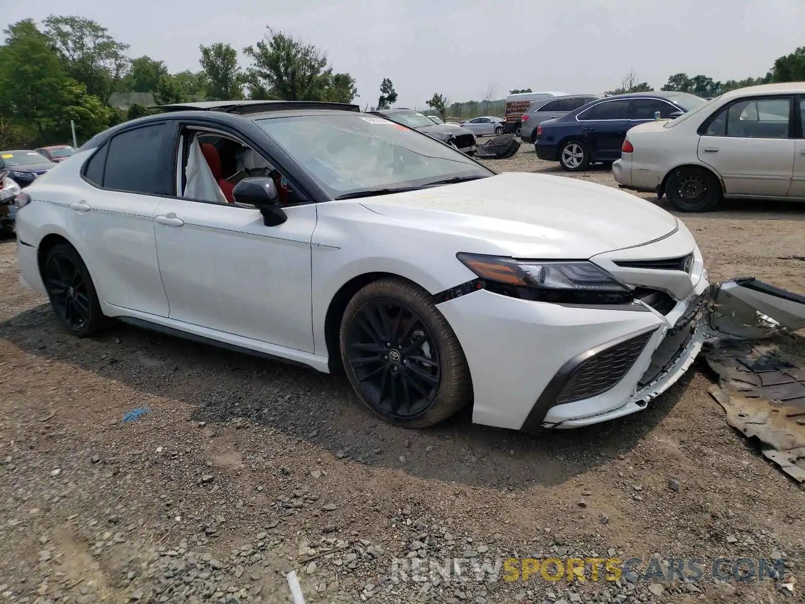 1 Photograph of a damaged car 4T1K61AK8MU442404 TOYOTA CAMRY 2021