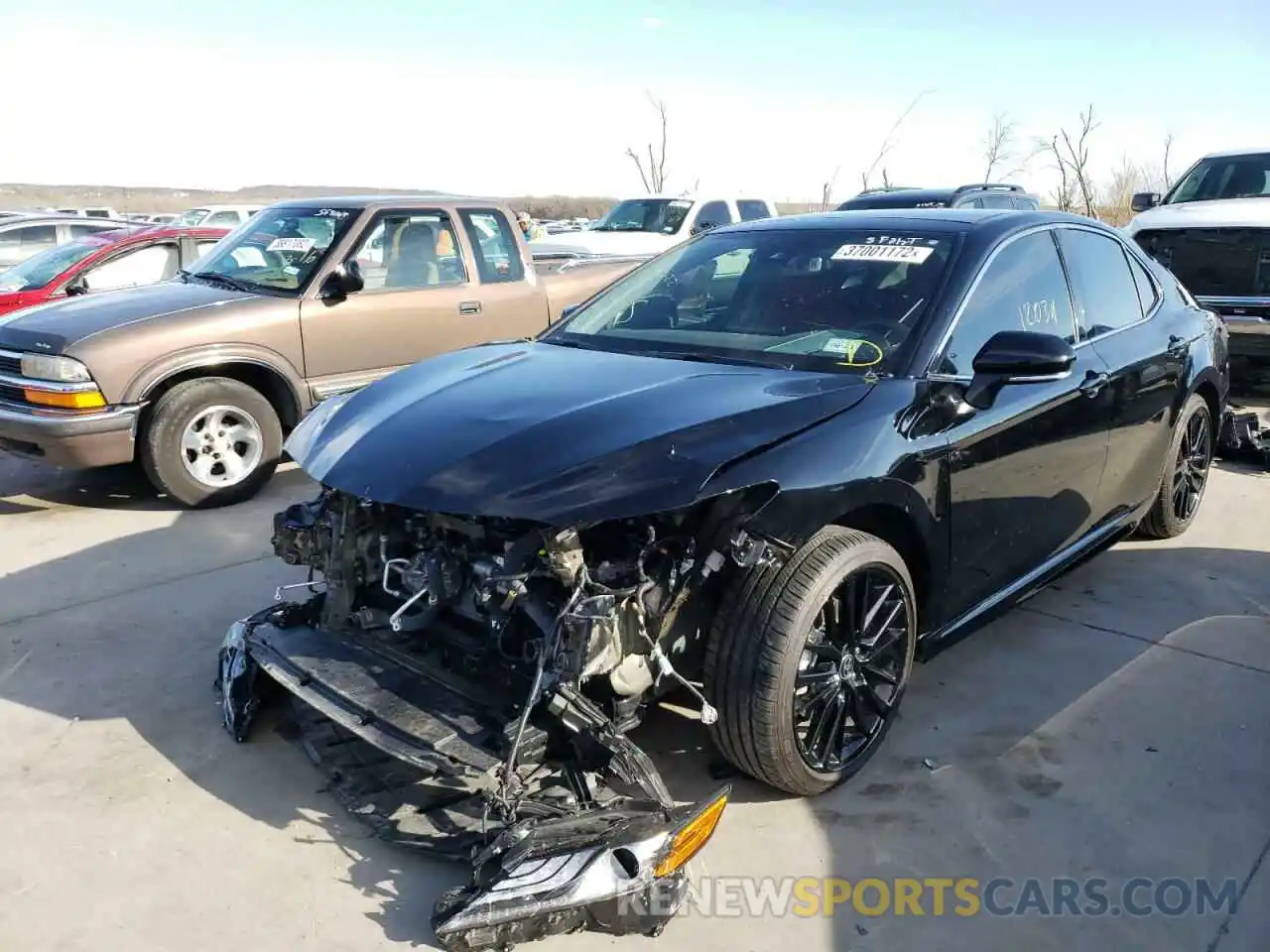 2 Photograph of a damaged car 4T1K61AK8MU471238 TOYOTA CAMRY 2021