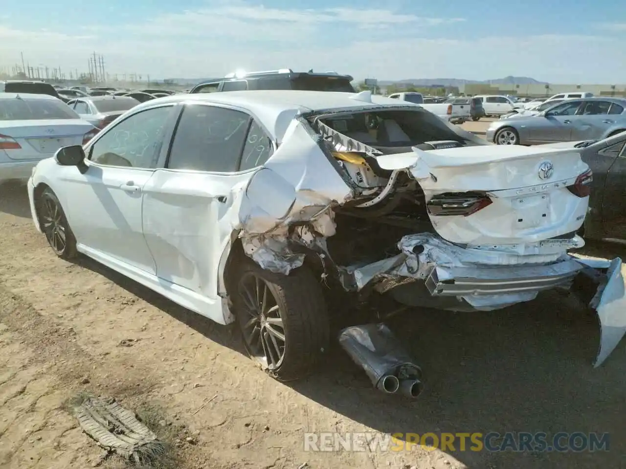 3 Photograph of a damaged car 4T1K61AK8MU489979 TOYOTA CAMRY 2021