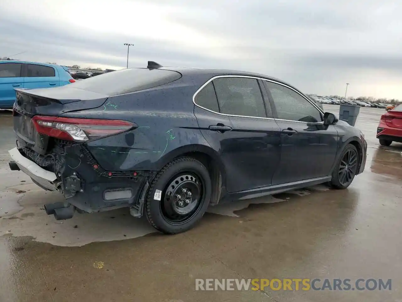 3 Photograph of a damaged car 4T1K61AK8MU529266 TOYOTA CAMRY 2021