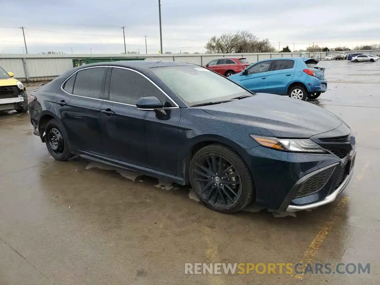 4 Photograph of a damaged car 4T1K61AK8MU529266 TOYOTA CAMRY 2021