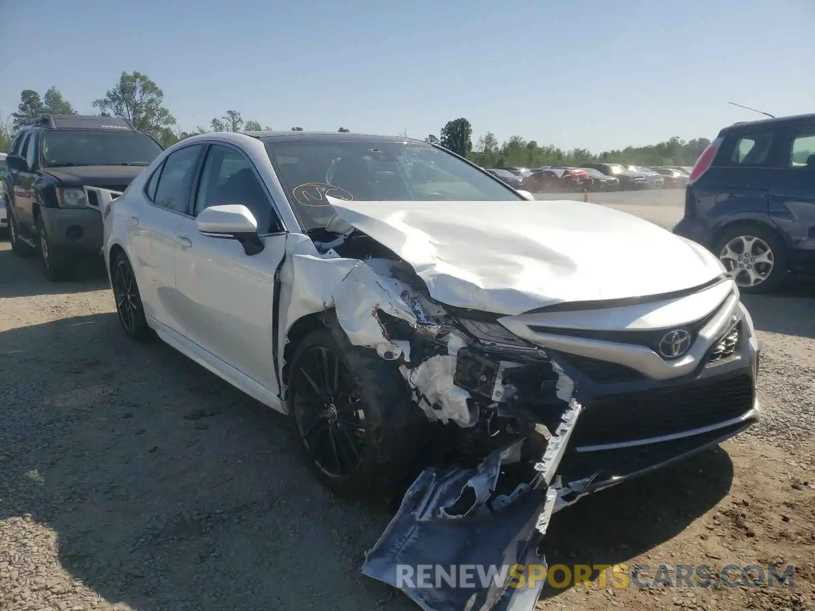 1 Photograph of a damaged car 4T1K61AK8MU544530 TOYOTA CAMRY 2021