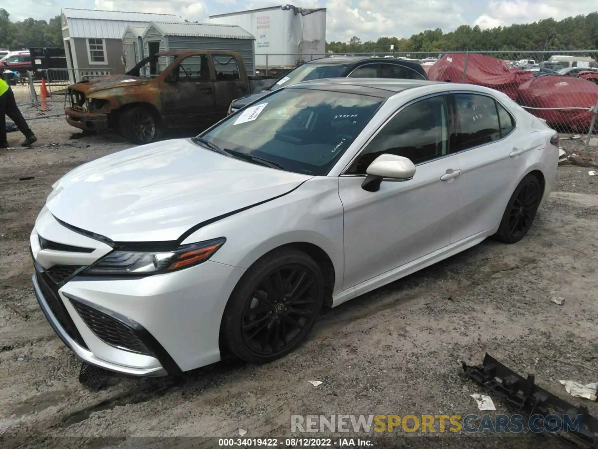 2 Photograph of a damaged car 4T1K61AK8MU577575 TOYOTA CAMRY 2021