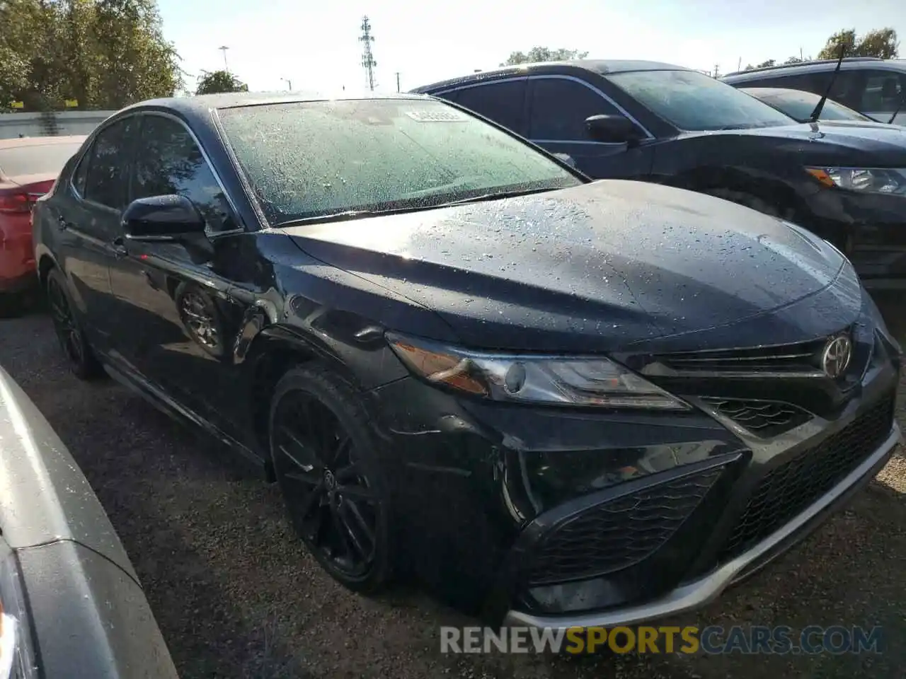 1 Photograph of a damaged car 4T1K61AK8MU592559 TOYOTA CAMRY 2021