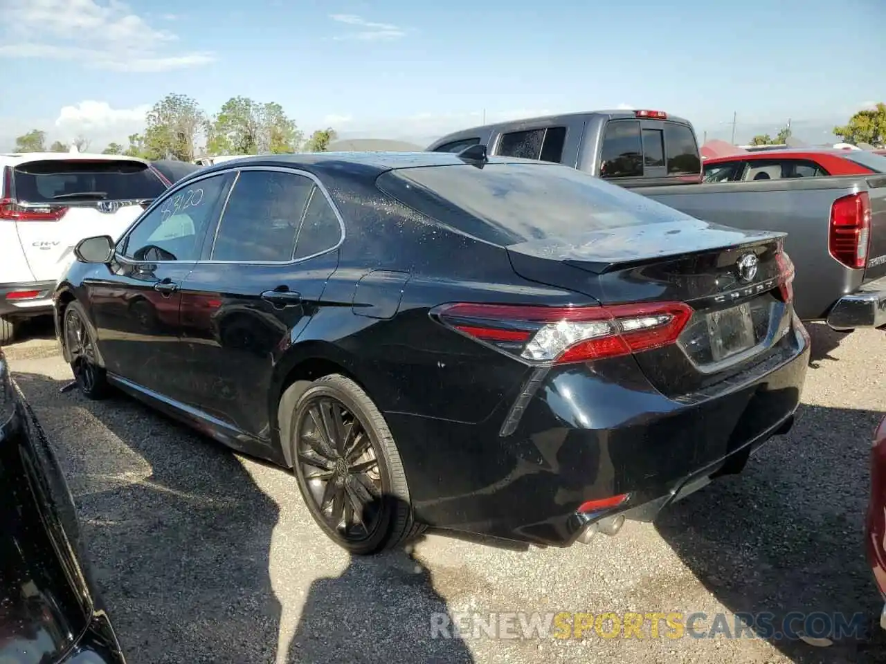 3 Photograph of a damaged car 4T1K61AK8MU592559 TOYOTA CAMRY 2021