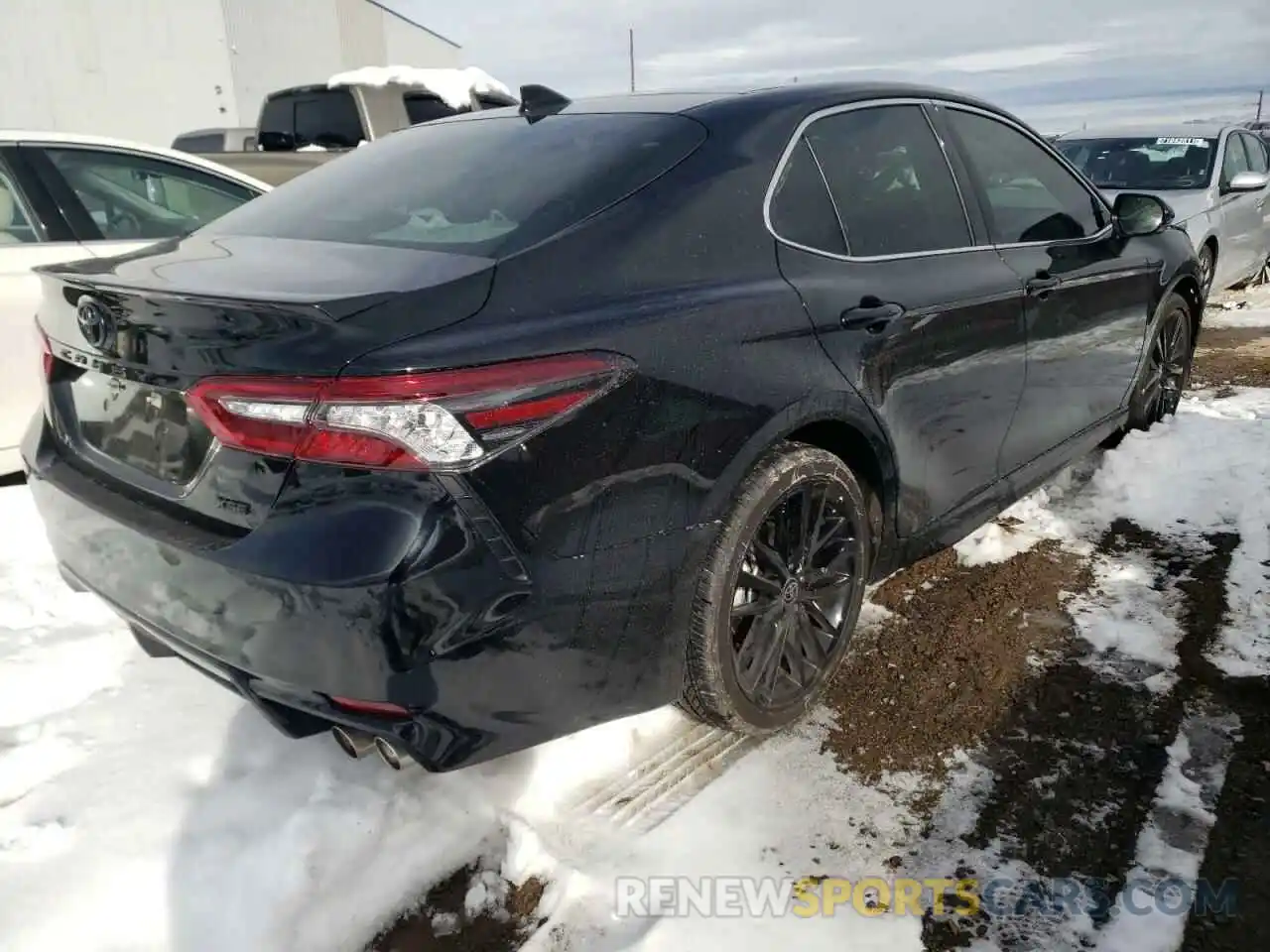 4 Photograph of a damaged car 4T1K61AK8MU594487 TOYOTA CAMRY 2021