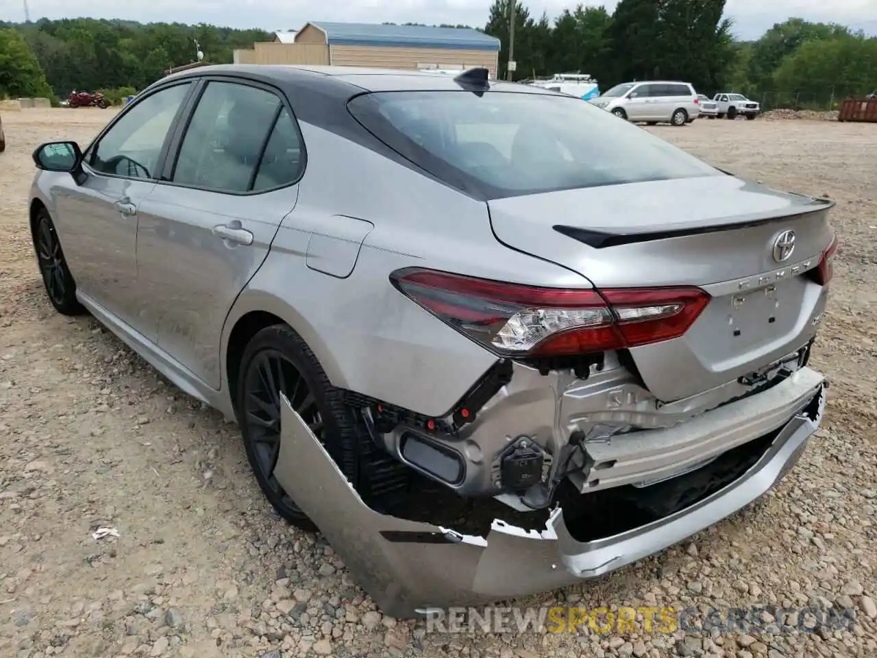 3 Photograph of a damaged car 4T1K61AK8MU603995 TOYOTA CAMRY 2021