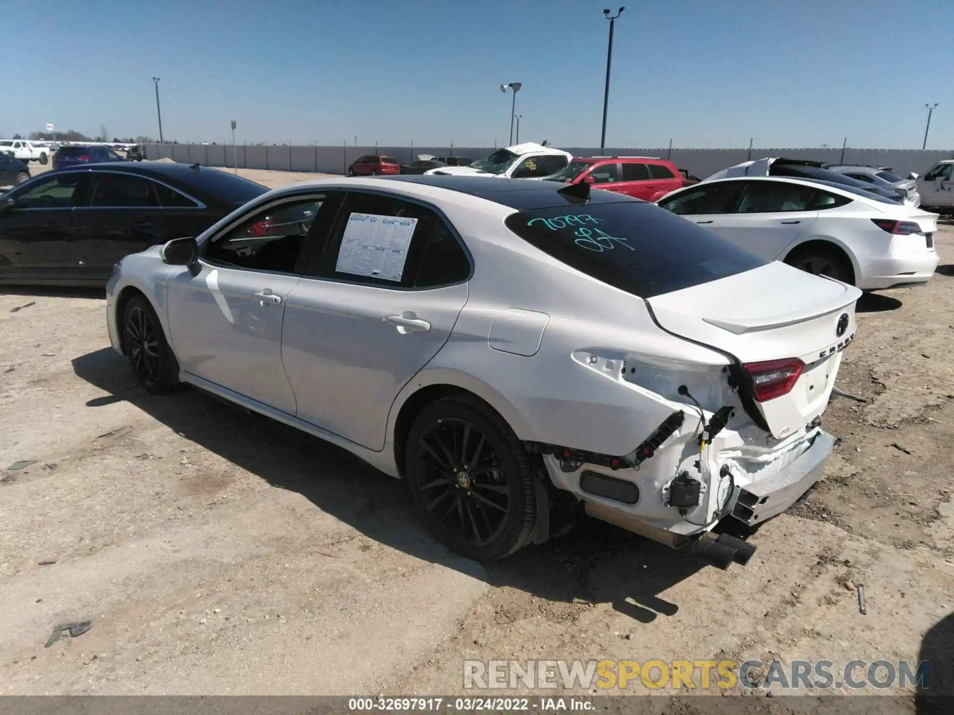 3 Photograph of a damaged car 4T1K61AK8MU609487 TOYOTA CAMRY 2021