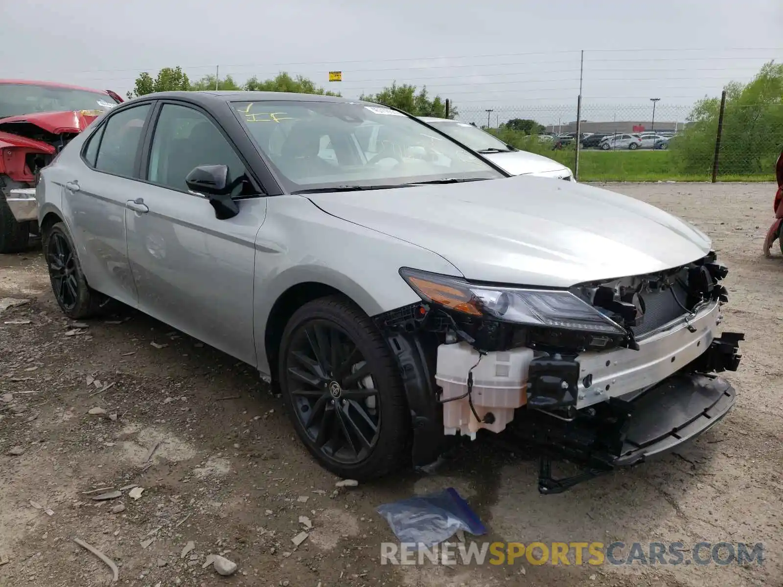 1 Photograph of a damaged car 4T1K61AK9MU403353 TOYOTA CAMRY 2021